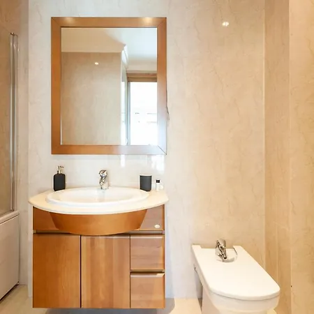 Appartamento Orient - Modern, Spacious And Sunny! By The River! Lisbona