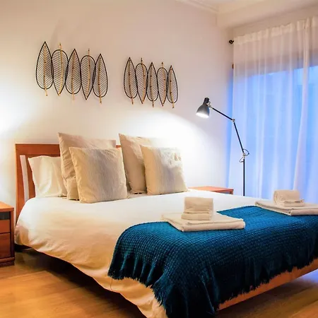 Orient - Modern, Spacious And Sunny! By The River! Appartamento