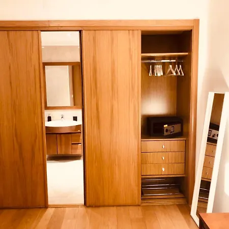 Orient - Modern, Spacious And Sunny! By The River! Лісабон