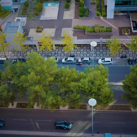 Orient - Modern, Spacious And Sunny! By The River! Апартаменти