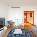 Orient - Modern, Spacious And Sunny! By The River! Apartman Lisboa