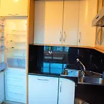 Apartman Orient - Modern, Spacious And Sunny! By The River!