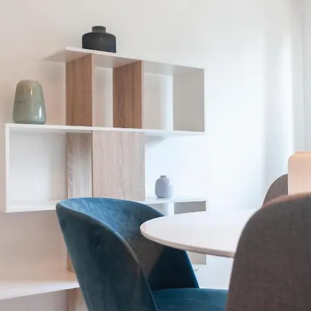 Apartment Orient - Modern, Spacious And Sunny! By The River! *