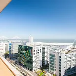 Orient - Modern, Spacious And Sunny! By The River! Apartament